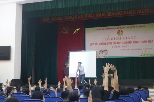 Buổi học về tình yêu thương gia đình.JPG