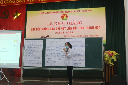 Buổi học về sinh hoạt chi đội.JPG